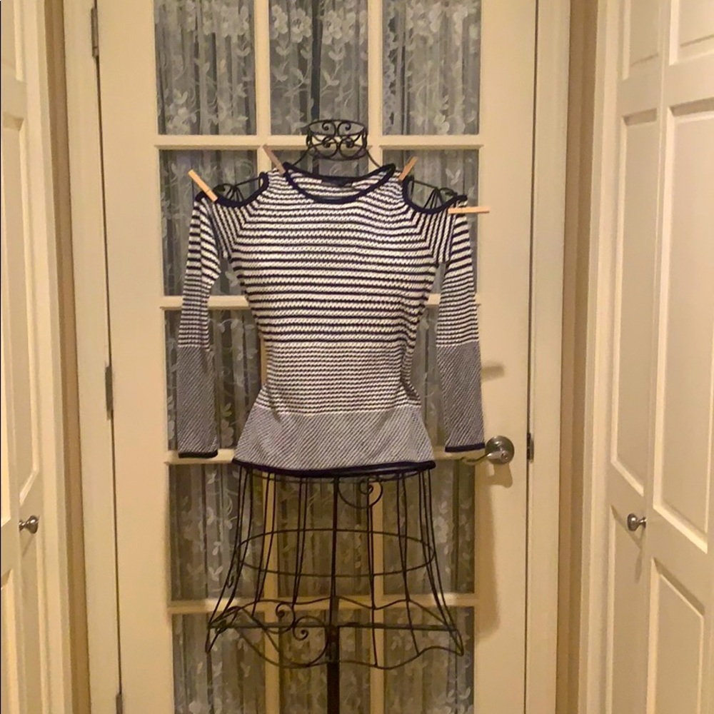 Romeo &Juliet Couture open knit cold shoulder